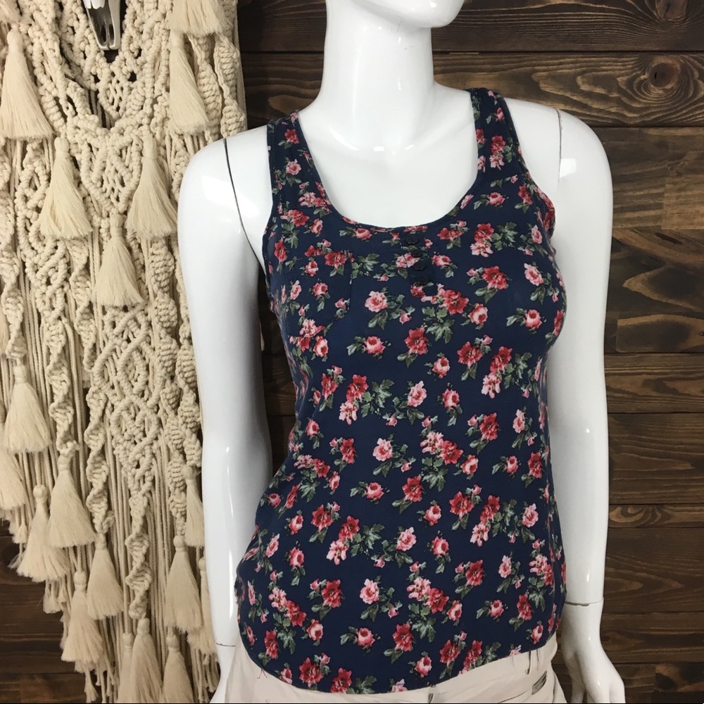 Rue 21 | Floral Open Back Single Front‎ Pocket Tank
